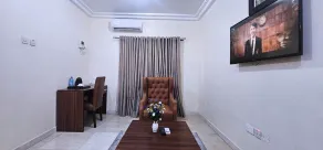 Villa Park Hotels - Image 4
