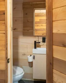 The Twig - Outdoor Shower, Deck, and Cozy Chimney - Image 3