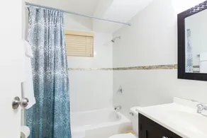 New Kingston Guest Apartment IV - Image 3