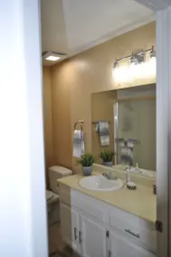 Bright and Airy Upstairs Condo in Beautiful Lakeside Community - Image 3
