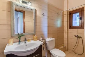 Quiet villa with breathtaking views, garden and private pool! - Image 3
