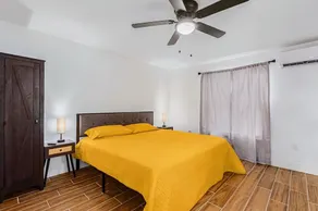 Phoenix Retreat - 1 Bedroom King Suite with 2 Smart TVs - 10 min from Airp - Unit B - Image 3