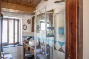 The View House - Image 3