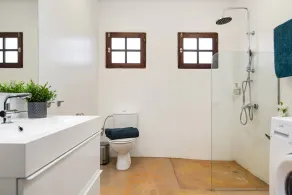 Vacation Apartment 'Playa Marina Eco Bungalow Arrieta' with Sea View, Private Terrace and Wi-Fi - Image 3