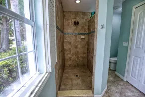 Spectacular Heat Pump Pool/Lanai, 4 bed/2 Bath Home  only 10 min from 5 beaches - Image 3