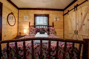 The Oakley House | Quaint, Cabin-Themed Home in Asheville | Close to the Biltmore Estate - Image 5