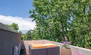 Luxury Art House Estate • Family Reunions • Pool • Game Room • Near Red Rocks,DU - Image 5