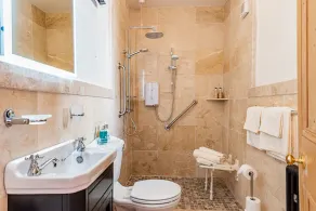 perfect for two people - Image 5