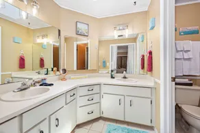 Private tropical paradise in the heart of the community! Pool and Welcome Basket - Image 5