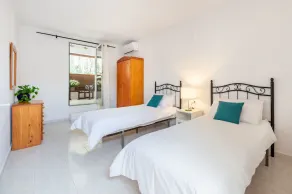 VILLA JAZMÍN - Privat villa med pool til 14 personer, Alarm og lukket med barer! Maksimal sikkerhed !! Gratis WIFI og udendørs k��kken med stort udstyret grillplads !!!! - Image 5