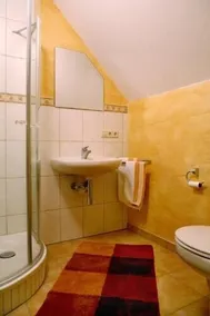 Komfort-Ferienwohnung im Landhausstil mit \"Heidi-Zimmer\" - Image 4