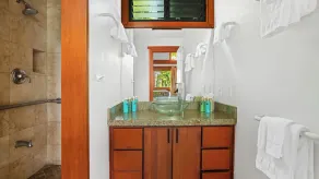 Sunset Makai Hale By Parrish Kauai - luxury oceanfront home w/ pool - Image 5