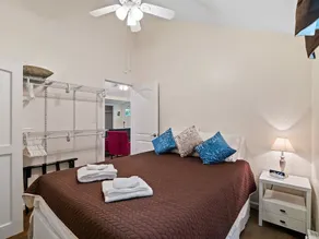 Chardonnay Cottage - GOTL Strip - Cozy & Quaint - Image 5