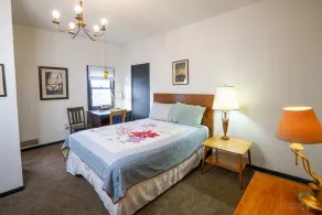 Historic 3 Bed Apartment - Unique Experience - Image 4