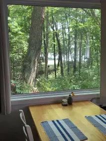 Peaceful lake cottage retreat just a short drive from Grand Rapids and Newaygo - Image 5