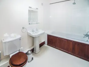 Alojamiento de 5 habitaciones en Sculthorpe, Fakenham - Image 4