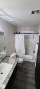 Relaxing 4 bdrm home w/ heated pool, great location for everything Phoenix! - Image 4