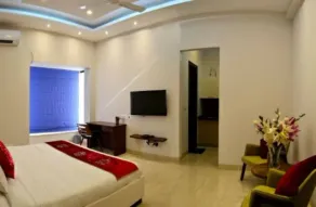 Meera Suites @ DLF 2 - Suite 1 - Image 4