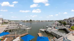EXCEPTIONAL LUXURY, CUSTOM, NEW CONSTRUCTION BAY FRONT HOME WITH POOL AND 3-STOP ELEVATOR. - Image 5