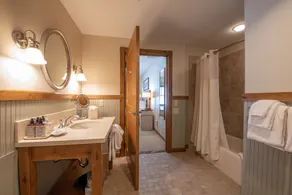 Wheelchair Accessible 2-Bedroom Condo - Slopeside condo - Image 3