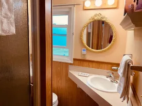 Rm 4 Sequim lavender · 4-Water View-Beach access-Sequim's Lavender Room - Image 2