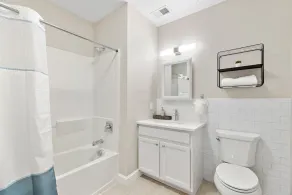 1BR Downtown Newark★20 min from NYC - Image 2