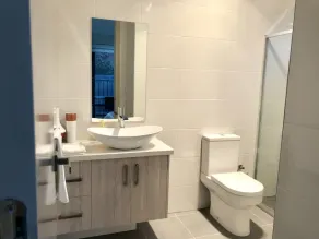 D112 Braybrook Central Stay-Great Getaway - Image 2