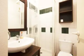Beautiful apartment at Domaine du golf de Pinsolle - Image 5