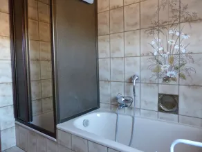 Apartment in a quiet, sunny location with a fantastic view - Image 2