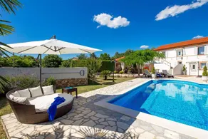 Villa Seastar mit privatem Pool - Image 4