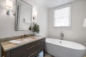 Unwind at the Georgetown | Centrally located 4-bedroom 3-bath condo in Rosemary Beach! - Image 4