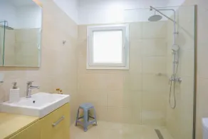 Stunning views, private pool, garden, A/C, WiFi - Image 3