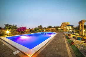 Villa accogliente e familiare con giardino, piscina privata e barbecue - Image 4