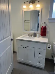 Spacious 1 bedroom apartment <br>2 mins to shopping malls and restaurants - Image 3