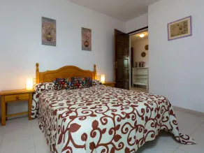 Appartement Lumineux avec Jardin, Piscine et Parking à 600m de la Plage du Port de Llançà - Image 3