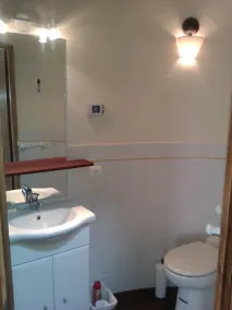 Uafhængig studio med have - Image 3