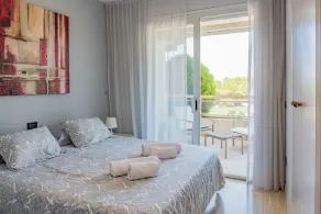 Nautic Palace Apartment with pool + parking + Air Conditioning near the sea - Image 5