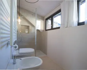 FRENES - Apartment in der denkmalgeschützten Dorfvilla - Image 2