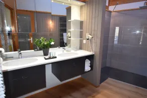 Perfect location! Superb Chalet 5 *, jacuzzi and spectacular view - Image 4