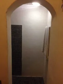 FREDSFULL LAND VILLA SAX ALICANTE. OMGÅENDE AV OLIVVÄXTER OCH Fruktträd. - Image 3