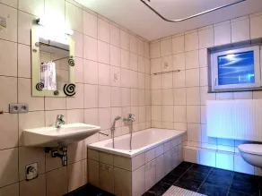 Comfy Holiday Home in Burg Reuland with Sauna, Terrace, BBQ - Image 4
