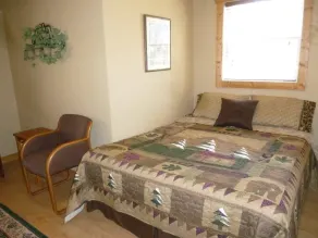 Laramie Bluffs Mountain Getaway - Image 3