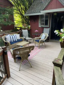 Private & cozy modern cottage surrounded by nature. Long stays welcome! - Image 5