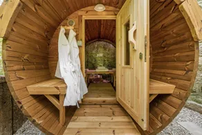Romantic Riverside Cottage by the beach with Hot Tub, Sauna & Log Burner - Former Art Studio of Samu - Image 2