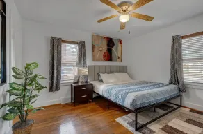 Duke East Campus 1BR Downtown Walking Distance - Image 5