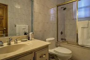 4br Beachfront Villa WiFi/Pool/Housekeeper/Cook - Image 3