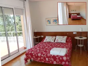 Villa Regine. Salou. 100 beach, private pool, air conditioning ,wifi free, BBQ - Image 2