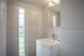 Luxurious Holiday Home in Kattendijke with Terrace - Image 5