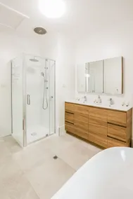 Merindah • Pet-Friendly • Central 4BDR for 10 - Image 4