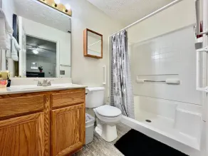240 Overbrook NEW Franks funky and fashionable furnished home - Image 3